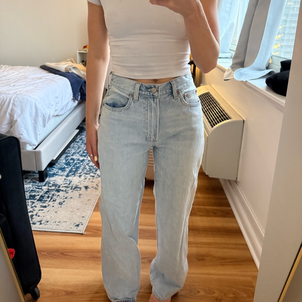 Aritizia Light Wash High-Rise Straight Women's Jeans